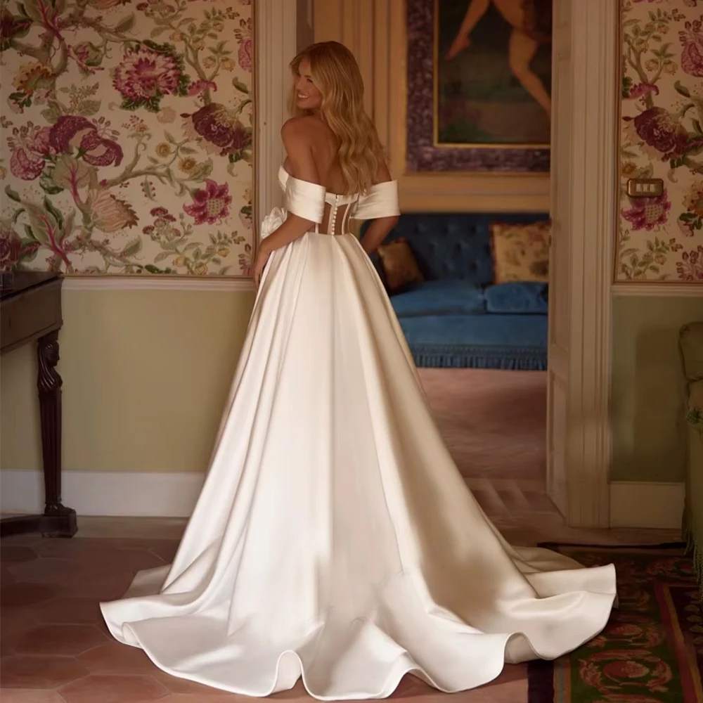 فساتين زفاف ساحرة مخصصة من الساتان للنساء العروس شق قبالة الكتف زهور ثلاثية الأبعاد رداء الأرض - فستان زفاف بطول الأرض