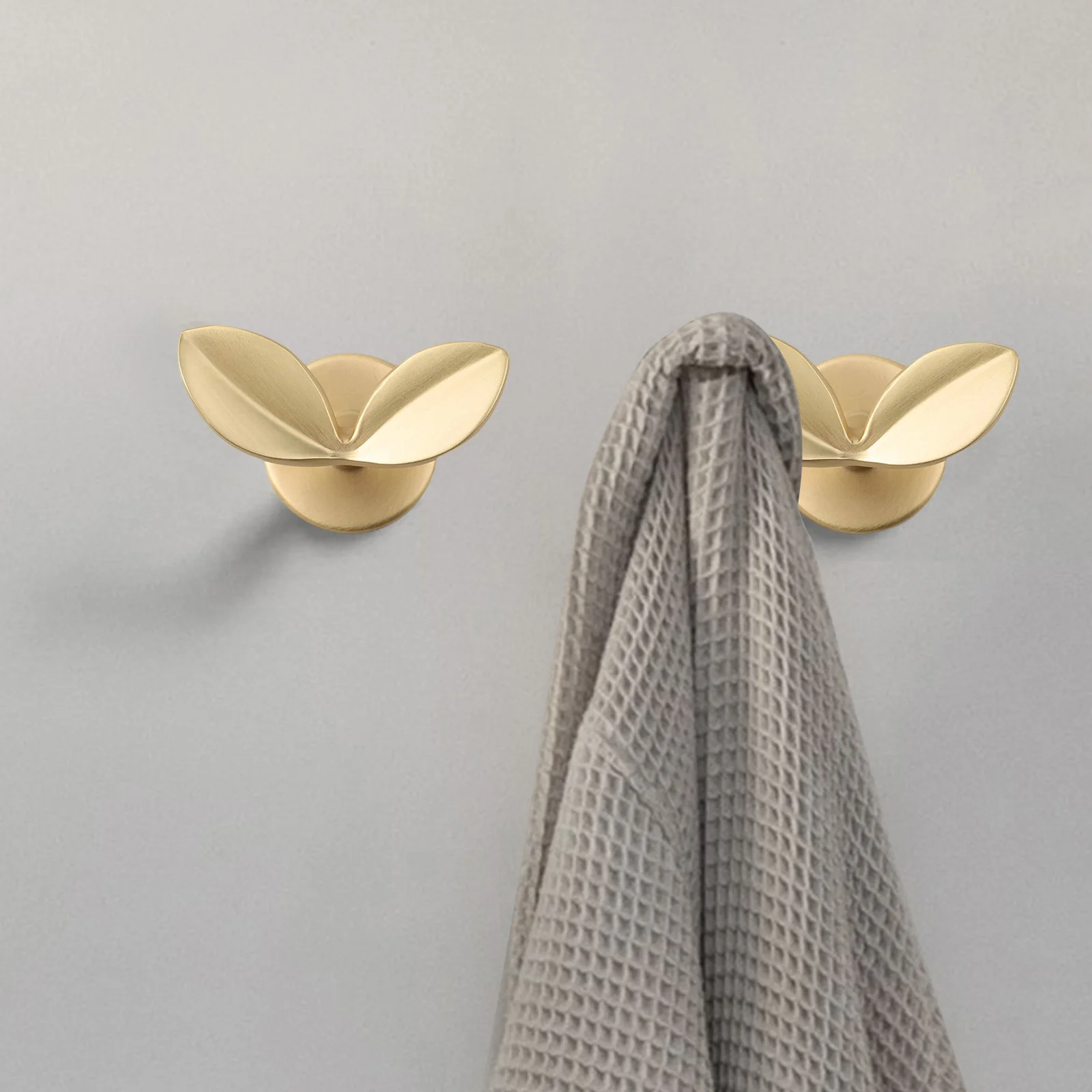 65*37*42mm Coat And Hat Hook Easy Installation Functional Home Decor Nature-Inspired Design Resists Tarnishing