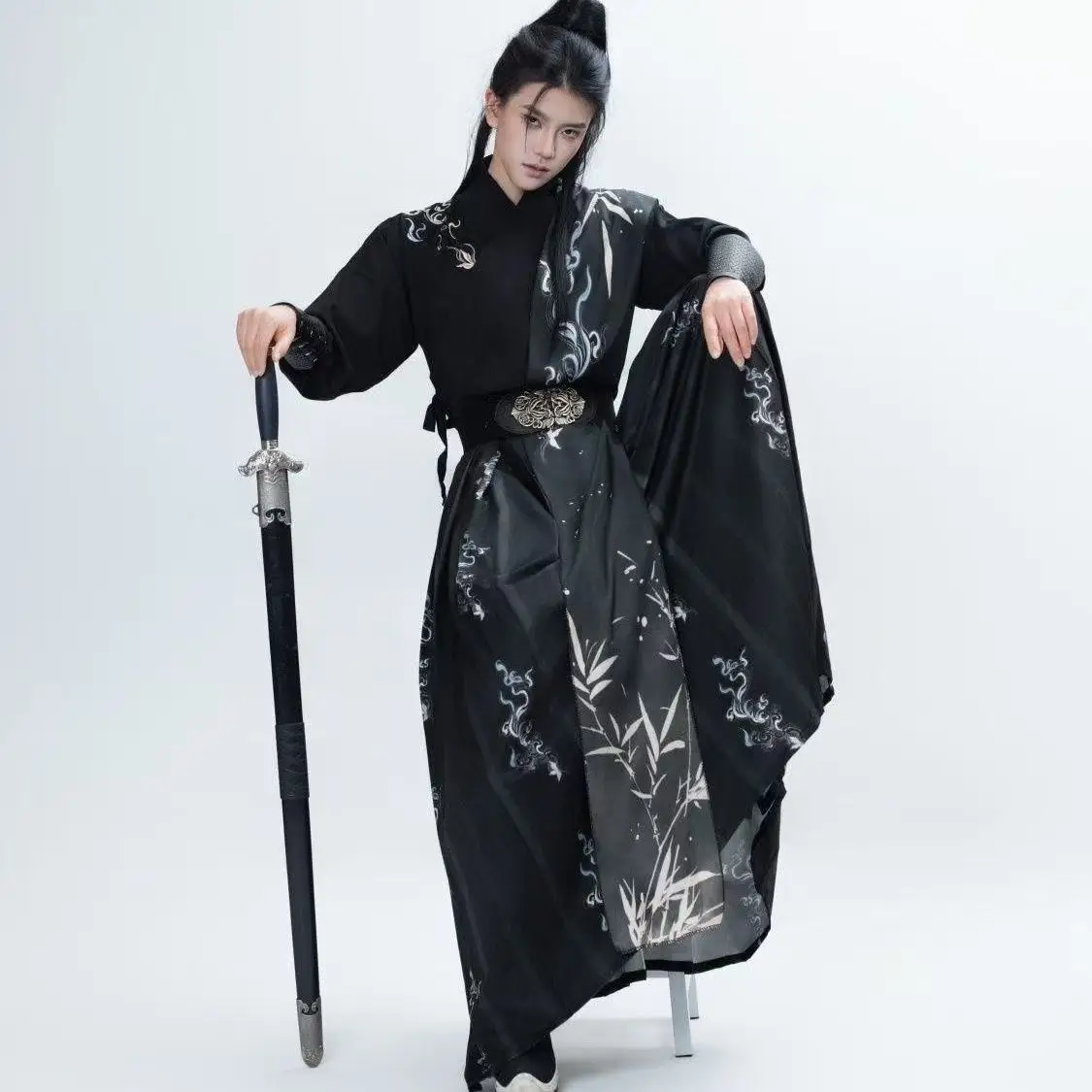 

Vintage Black Hanfu Dress Men Women Traditional Cross Collar Costume Niche Fashion Hero Cosplay Carnival Clothing Embroidery