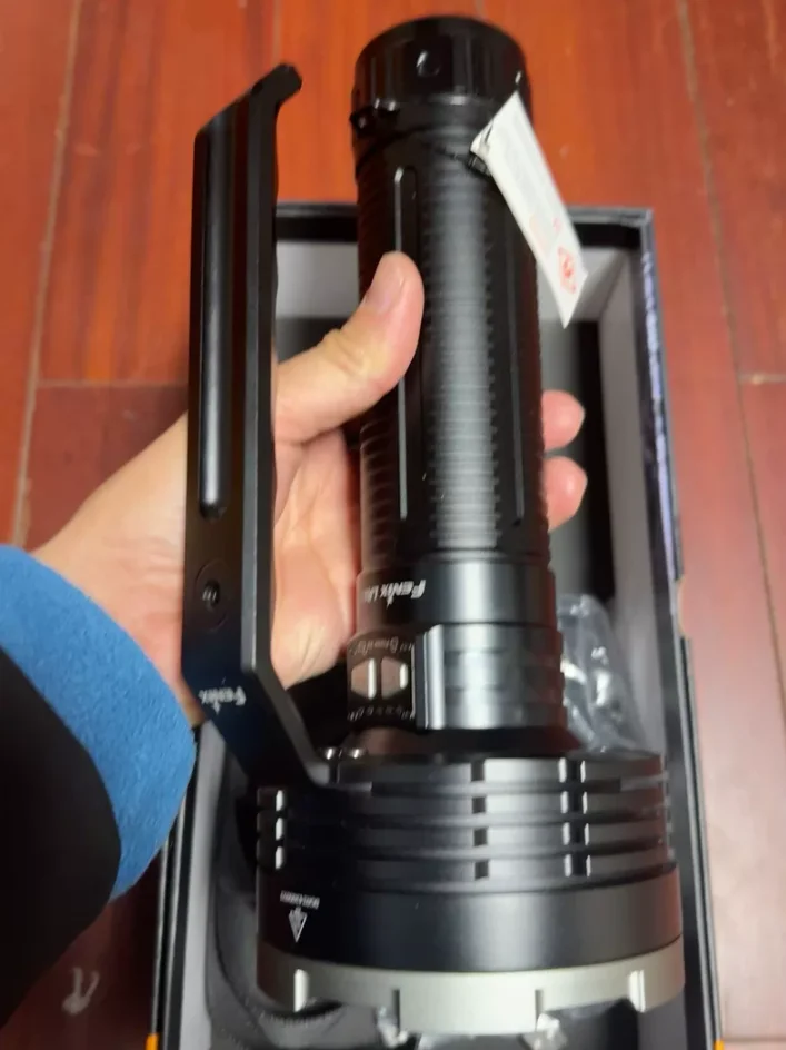 Used EDC FENIX LR80R Strong Light Flashlight Outdoor Tools Strong Light Torch Lamp Decompression Toy