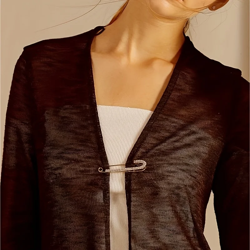 합성 지르코니아와 합금으로 제작된 세련되고 섬세한 의류 단추 핀 코사지 2개