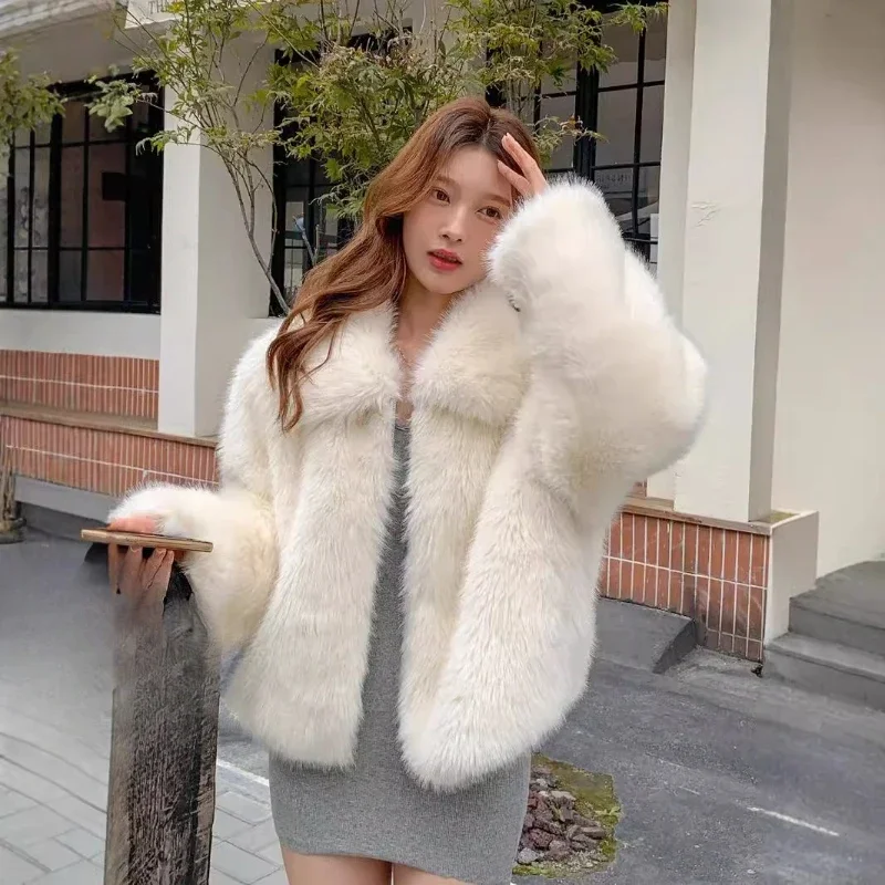 الخريف والشتاء النسخة الكورية البيج الثعلب الشعر توكا تقليد الفراء شعبية موضة رقيق معطف المرأة رقيق الملابس