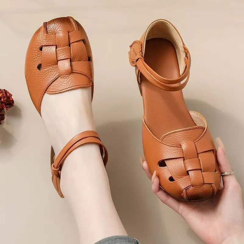 المرأة الصيف الجلد الحقيقي باوتو الجوف خارج الصنادل كتلة كعب لينة وحيد عدم الانزلاق غطاء كعب الصنادل في منتصف العمر وكبار السن