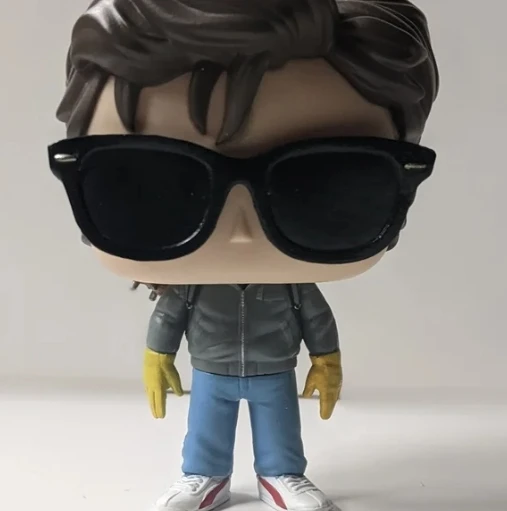 Figurines en vinyle Stranger Steve avec lunettes de soleil, jouets modèles beurre, 638