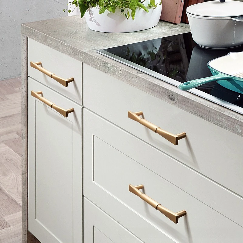 Modern Minimalist Gold Black Cabinet Handles Luxury European Style for Wardrobe Kitchen Drawer Bathroom