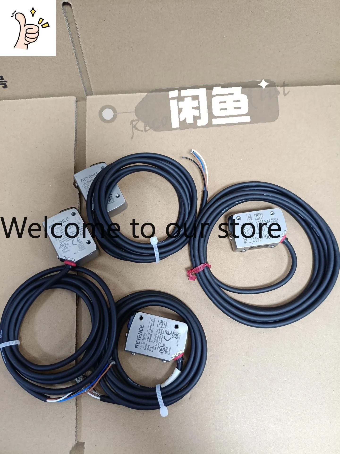 Color real picture KEYENCE LR-ZB250AP laser sensing