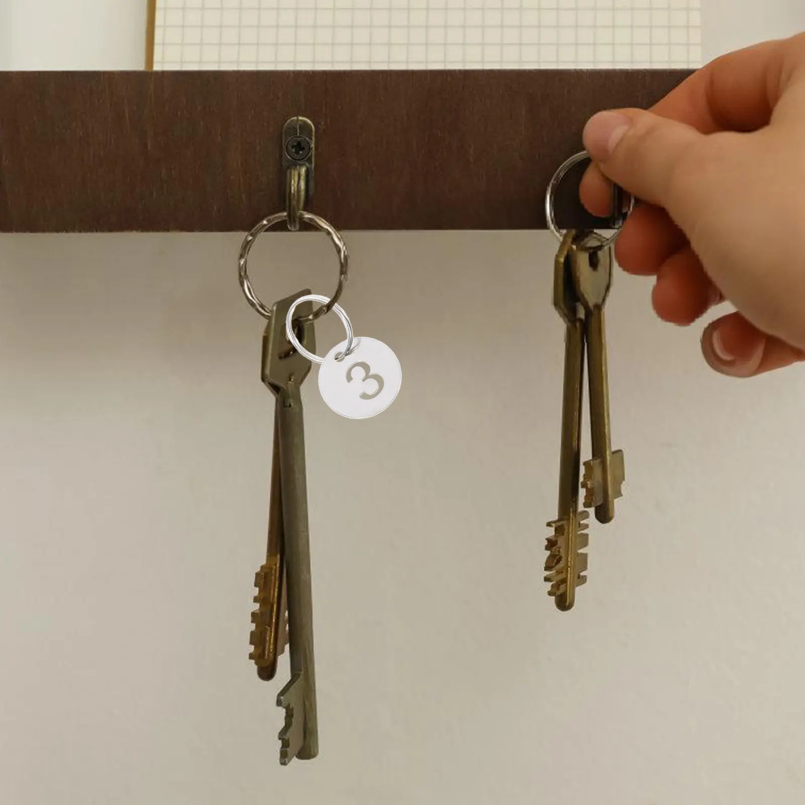 30Pcs Stainless Steel Numbered Key Tags Elegant Round Metal Hanging Tags for Key Identification Luggage Sorting Office Home