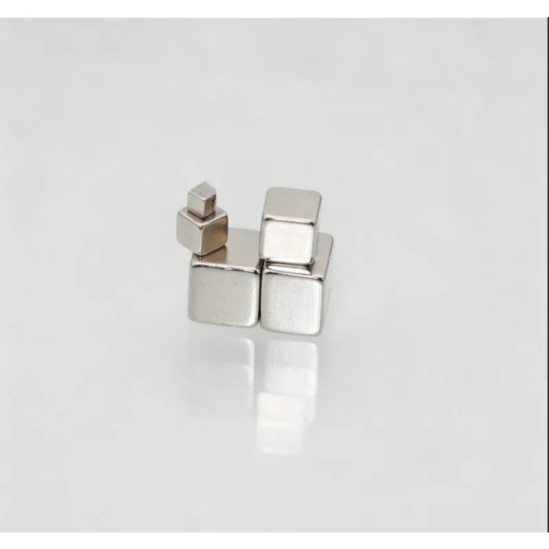 7x7x7 MM Small Block Magnets7x7x7MM N35 Super Strong Neodymium Sheet Permanent NdFeB Magnetic Square Magnet7*7*7
