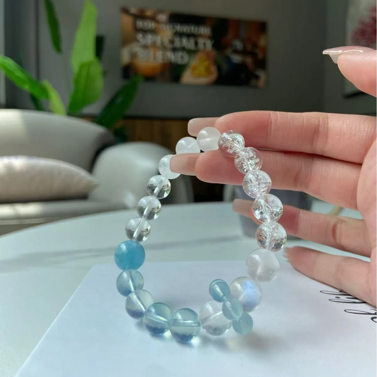 

Natural Aquamarine White Crystal Bracelet Fashion Light Luxury Ladies Bracelet
