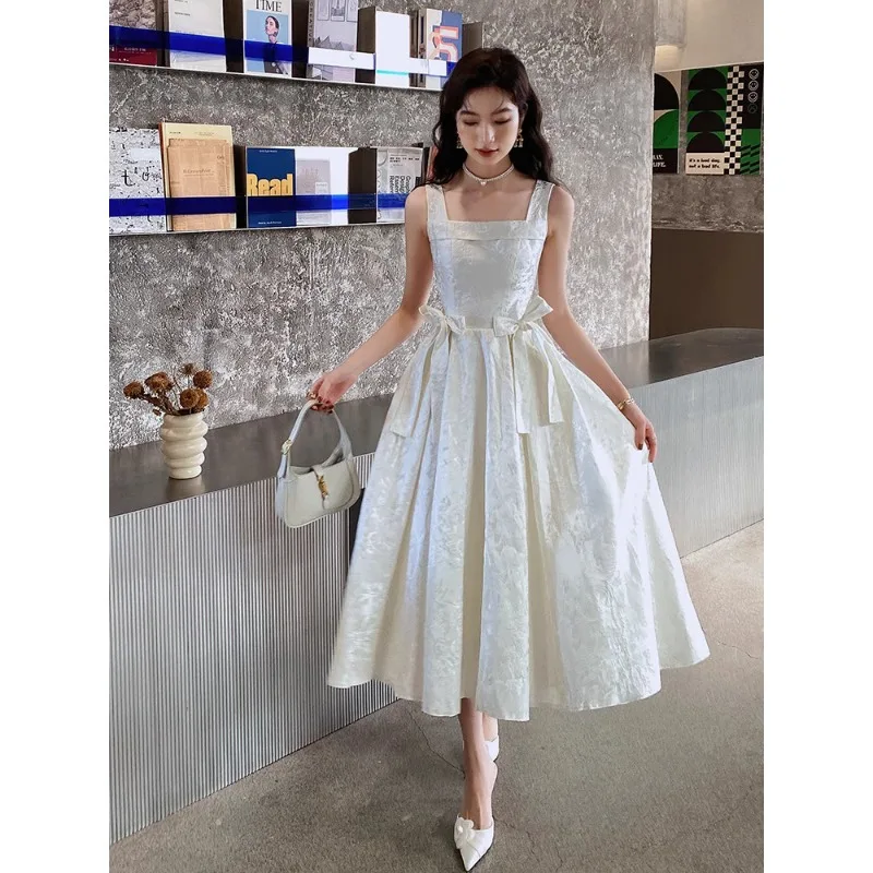 

Elegant Satin Jacquard Evening Dress French Spaghetti Strap Bow Wedding Dresses Light Champagne Tea Length A-Line Formal Gown