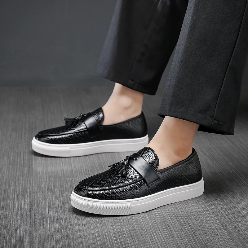 

Brand Low Cut Comfortable Business Party Leather Shoes Fashionable Men's Tassel Loafers Soft Flat Quality Walking Driving Shoes