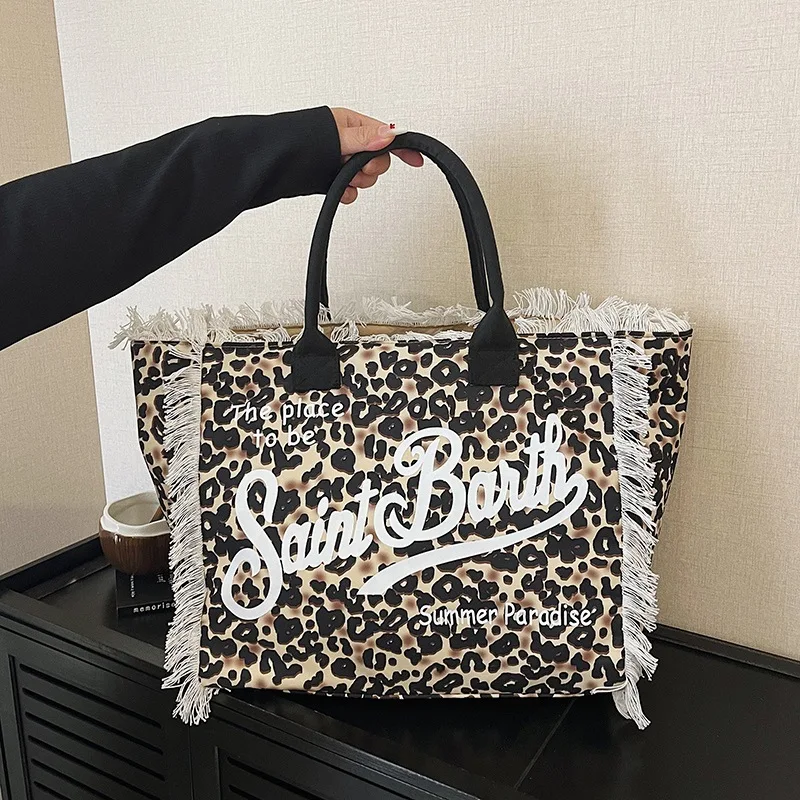

Холщовая сумка-тоут с леопардовым принтом и буквенным принтом — просторная универсальная женская сумка через плечо, идеально подходящая для повседневных путешествий и смелых ежедневных видов