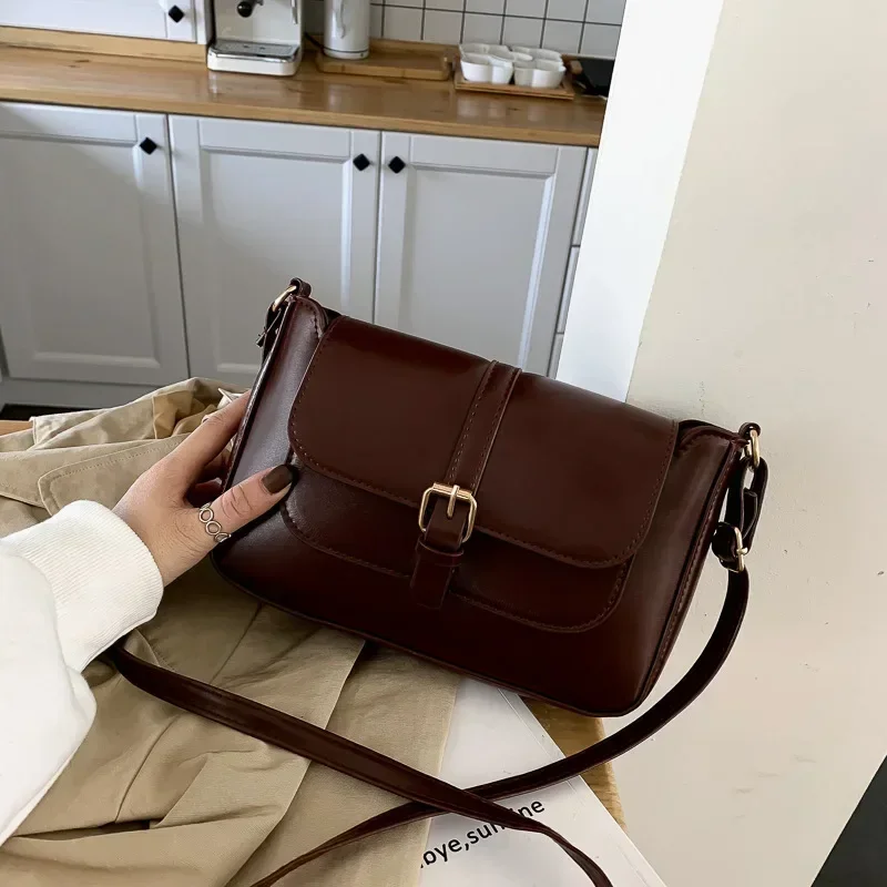 Brown Crossbody Messenger Bag For Women Leather Shoulder Bags For Ladies Medium Size Square Retro Designer Handbags 2022 Trend