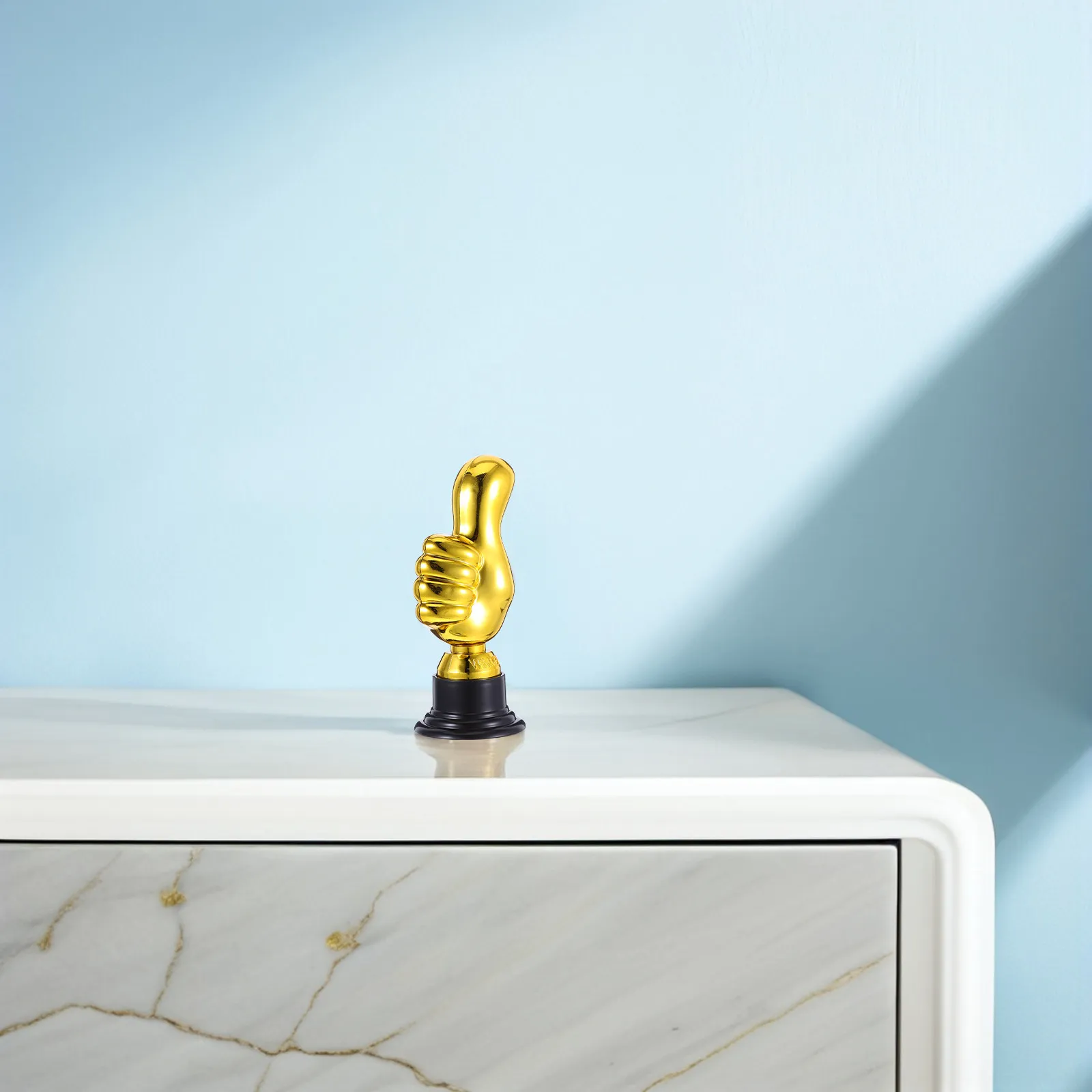 

Набор из 6 пластиковых кубков-трофеев в форме пальца вверх для вечеринок, спортивных мероприятий, призов в классе, сувениров на вечеринках