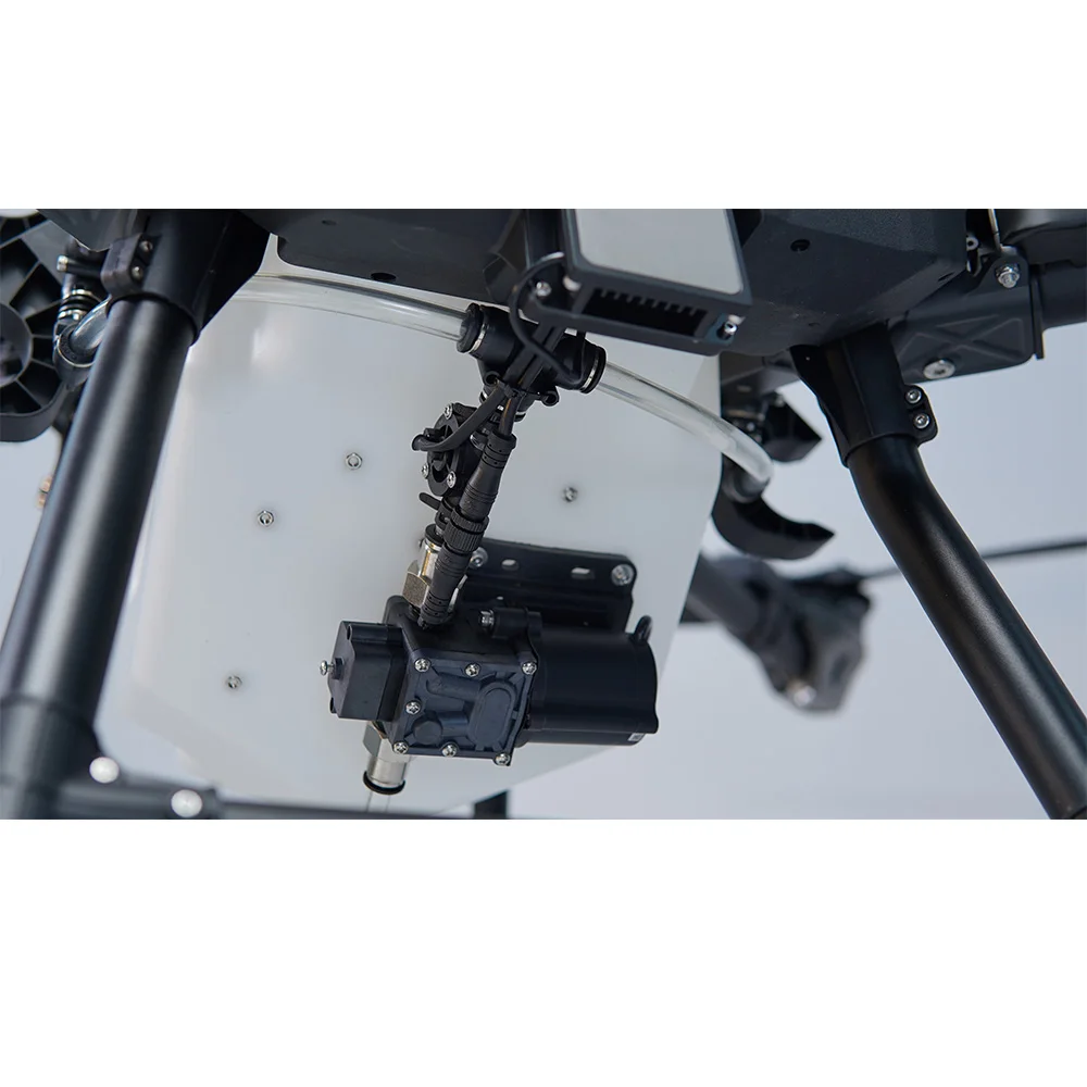 Nieuwe JIS LV30 Frame Multi Rotor Landbouwwatersproeibediening met een tank met grote laadvermogen van 30 kg