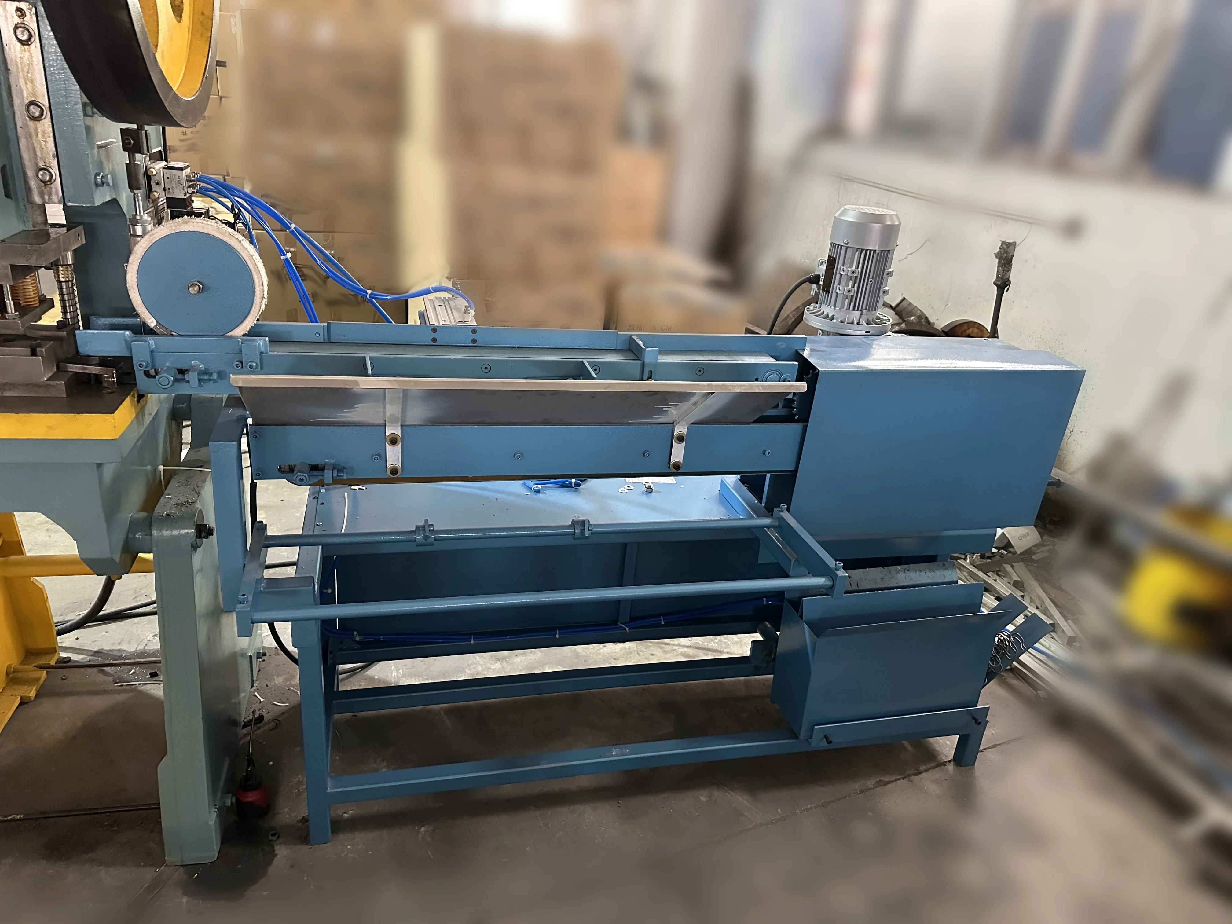 New Fully Automatic Bed Mattress Machine for Spring with Engine as Core Component