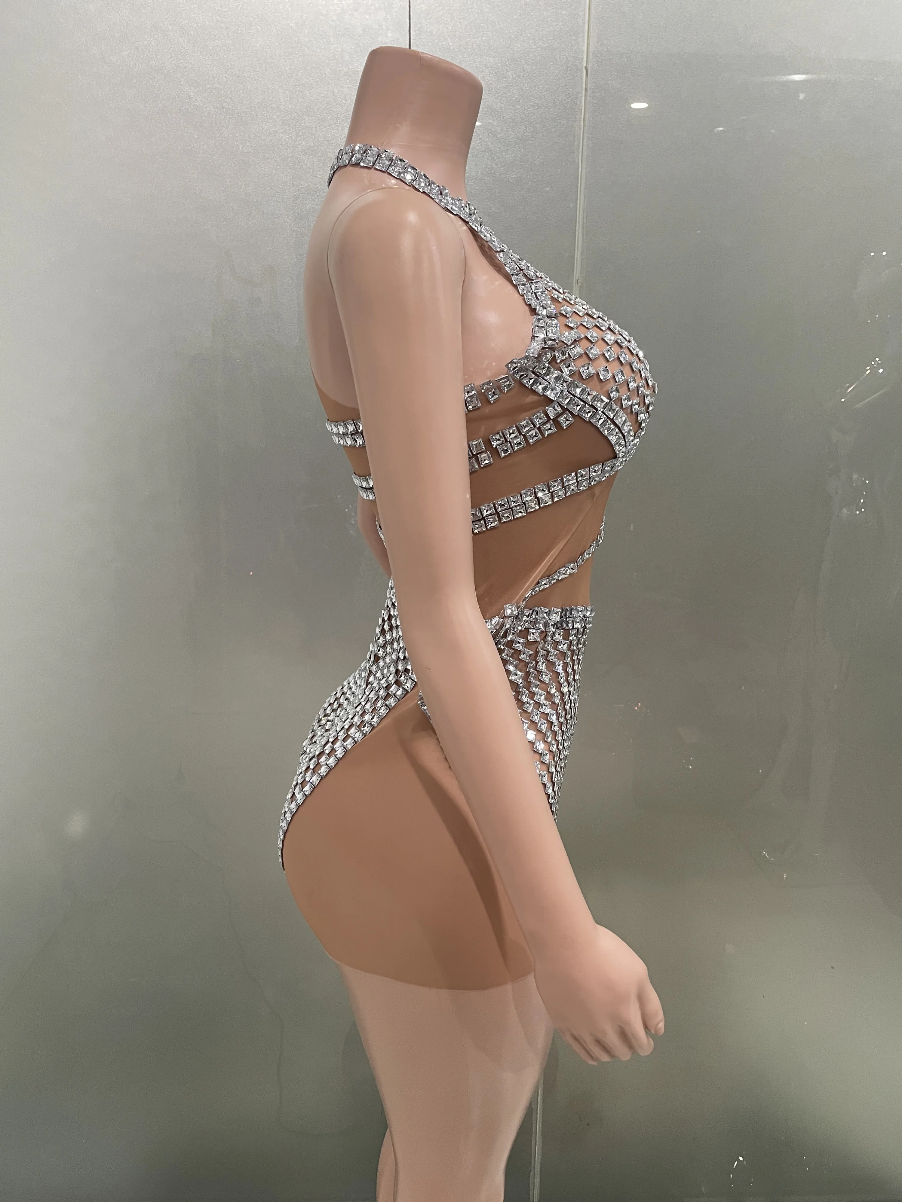 Sexy Luxus Sparkly Strass Ärmellose Durchsichtig Bodycon Mini Kleider Frauen Prom Club Nachtclub Party Leistung Kostüm