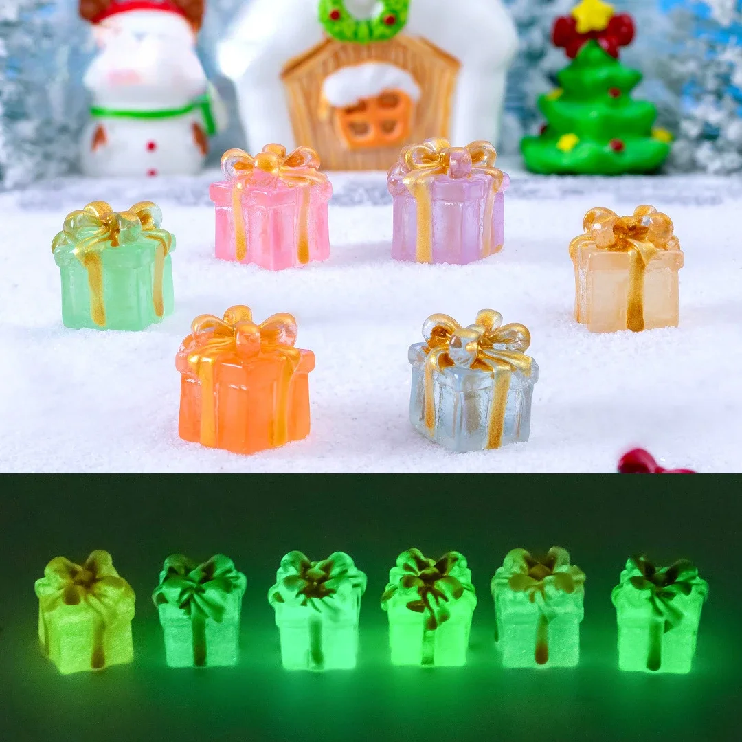 10/20/50pcs Luminous Mini Christmas Gifts Box Decoration Accessories Moss Landscape Ornaments Diy Dollhouse Miniatures Figures