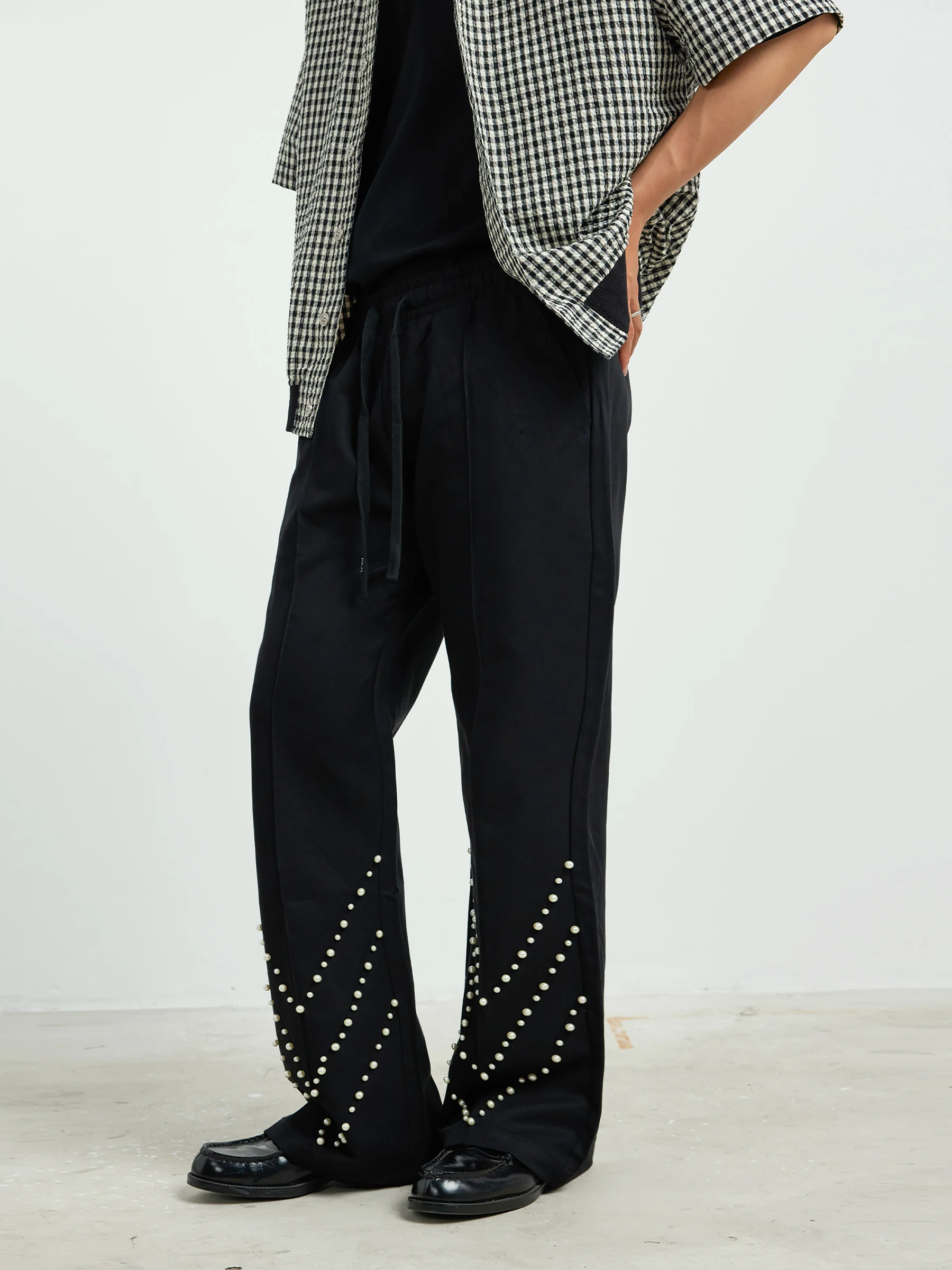 Men Women 2025 Autumn Winter New Fashion Pants Retro Handmade Beaded Design Loose Trousers Fashion Versatile Micro Flared Pants