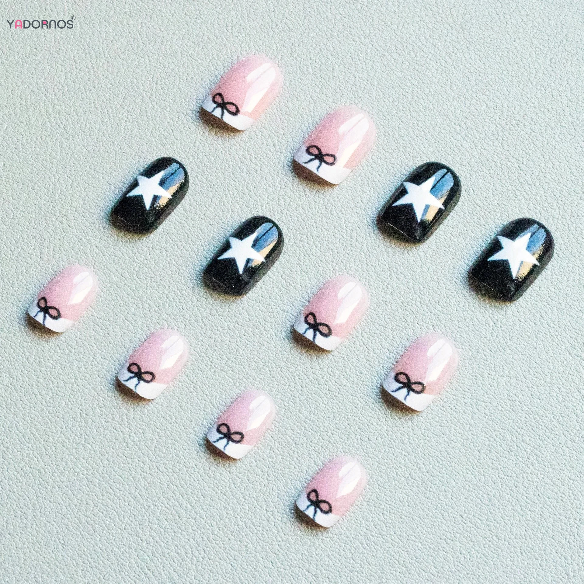 24pcs Bowknots Star Polka Dot Press On Nails Black White Element French Style Short Oval False Nails Autumn Winter Fake Nail