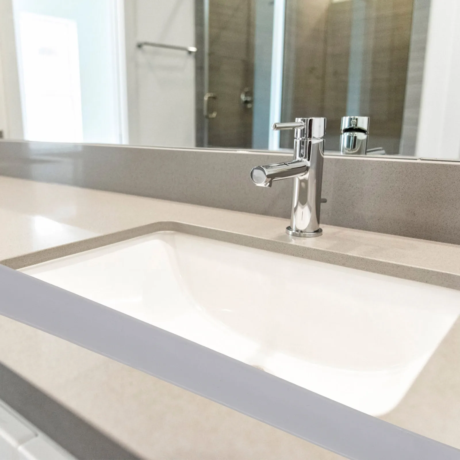 

Kitchen Sink Splashing Guard Water Blocking Baffle Self-Adhesive Waterproof Strip For Bathroom Countertop 1 Meter Wet Dry