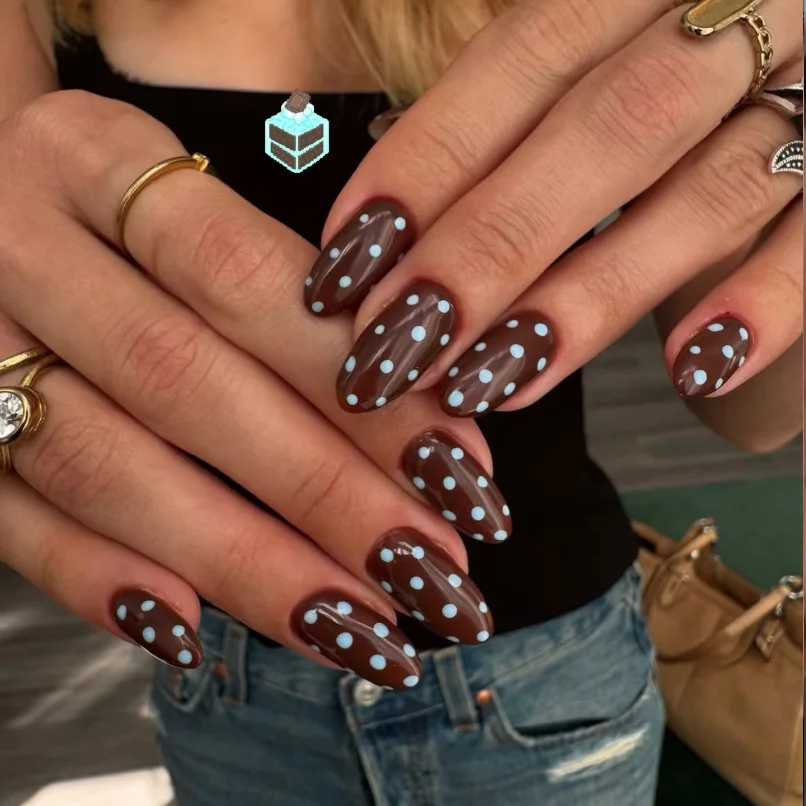 10pcs Handmade Brown Short Oval False Nails Retro Hand-drawn Blue Polka Dot French Press on Nails Full Cover Detachable Manicure