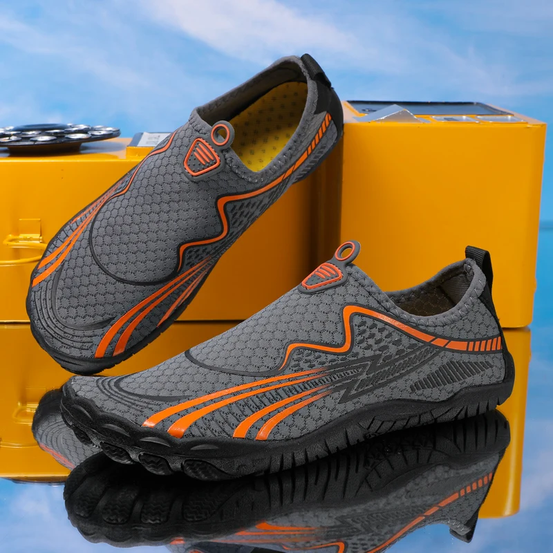 

Men's Canyoning Shoes Lightweight Anti-slip Hollowed-out Outdoor Wading Shoes Mountain Climbing Flat Breathable Hiking Shoes Men