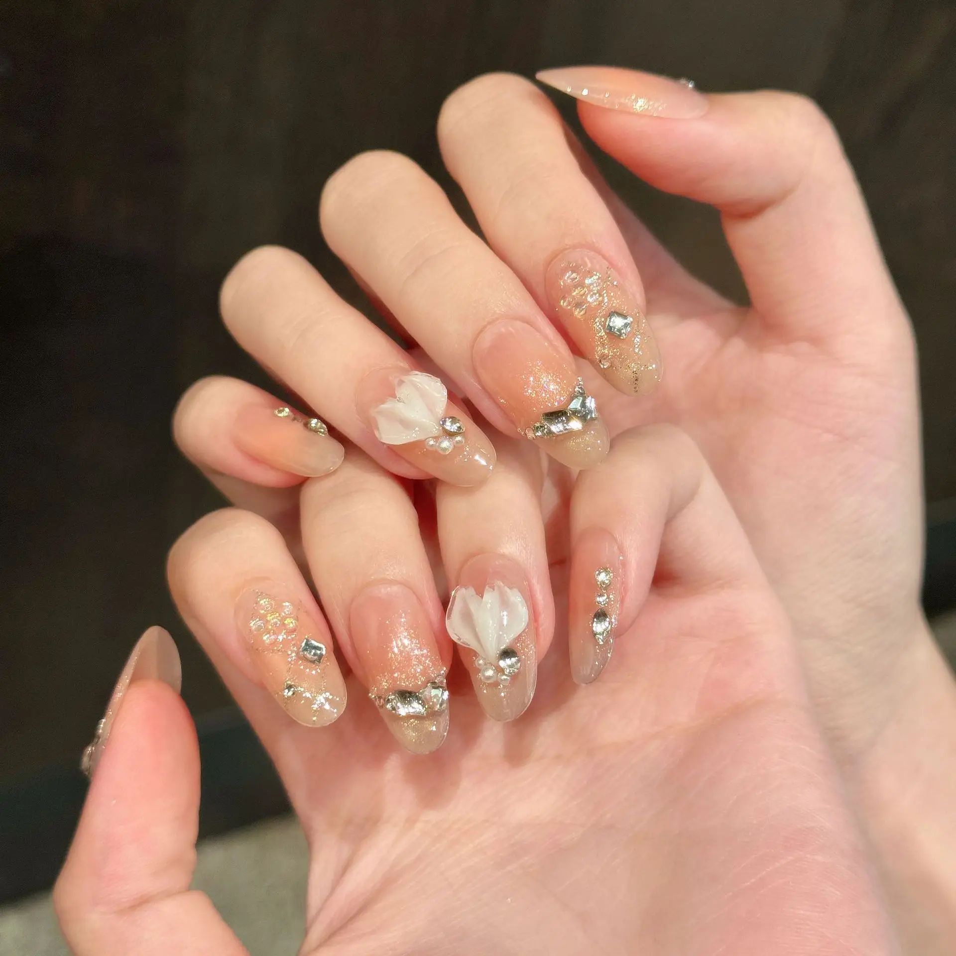 

10pcs Handmade Oval French Press On Nails Glitter Cat Eye Blush 3D Fish Tail Rhinestone Design Fake Nails Wearable Nails Art Tip
