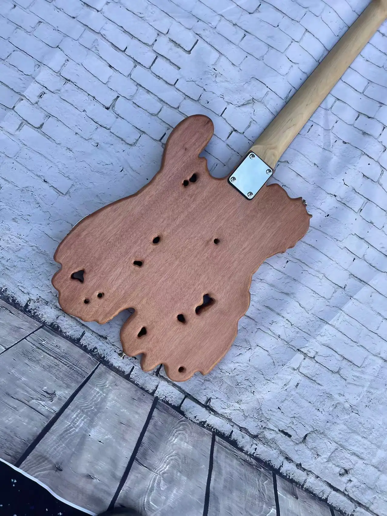 드래곤 모양 TL 조각 나무 색상 6 코드 일렉트릭 기타, 공장 실제 그림, 재고