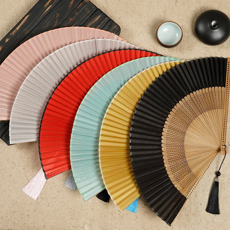 

21cm Bamboo Party Hand Silk Chinese Retro Solid Color Fan Dance Antique Tassel Folding Fan Hanfu Wedding Fans