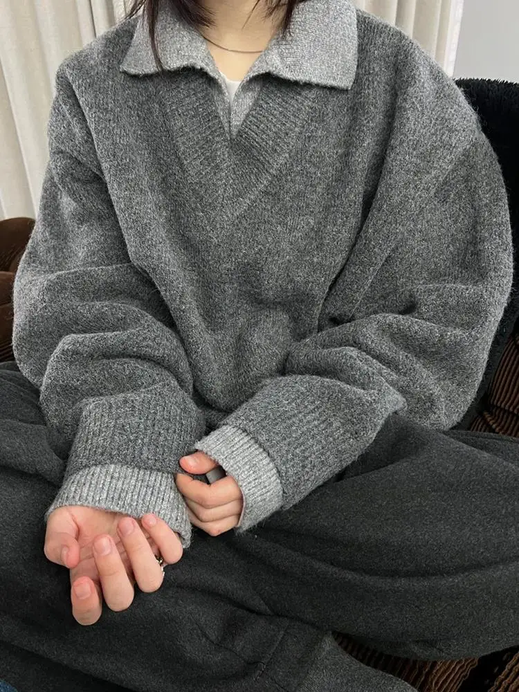 

Мягкий вязаный свитер Jaet M Collar Color Blo V-образный вырез с отложным воротником Удобный свободный крой Длинный свеч Полиэстер