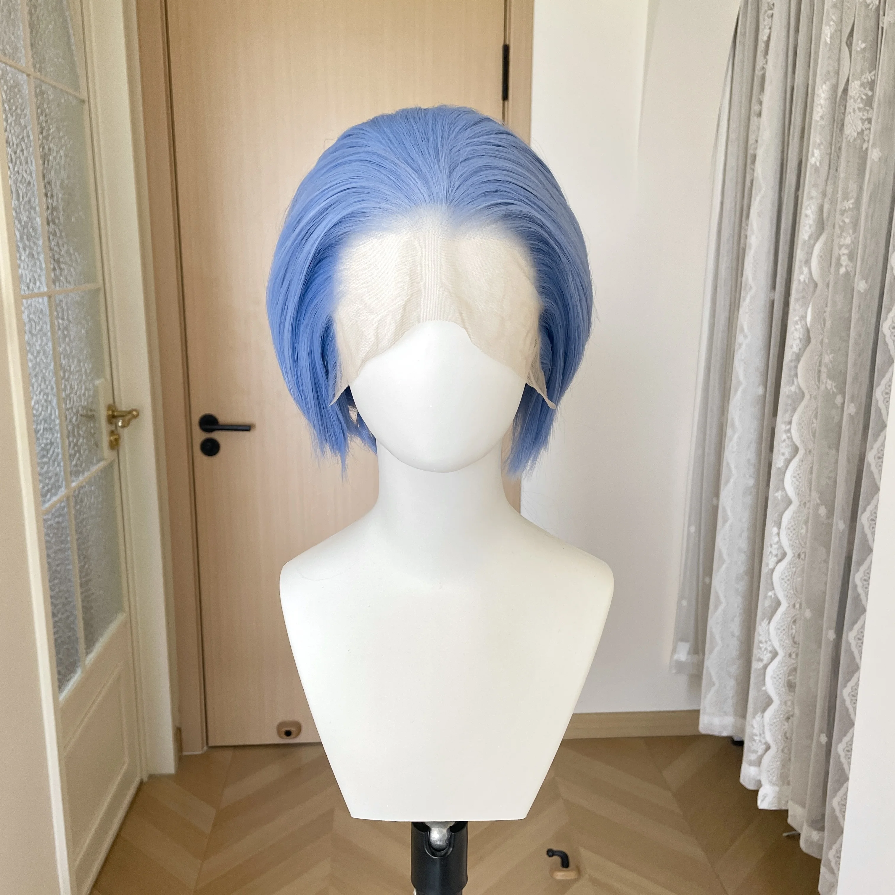 Short Widow‘s Peak Sky Blue Synthetic Wigs for Men 13x4 Lace Front Wigs Short Bob Cut Cosplay Wigs for Women Free Part Glueless