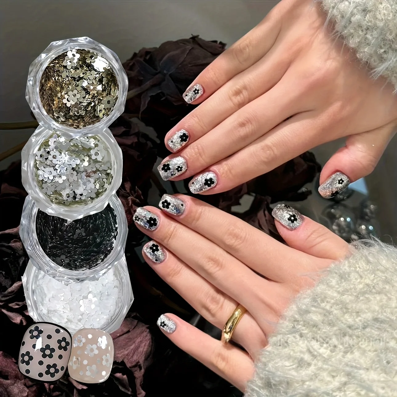 Juego de cuatro piezas de decoración de uñas con flores pequeñas, pegatinas brillantes, materiales de decoración de uñas de estilo de hadas, parches degradados de polvo brillante japonés