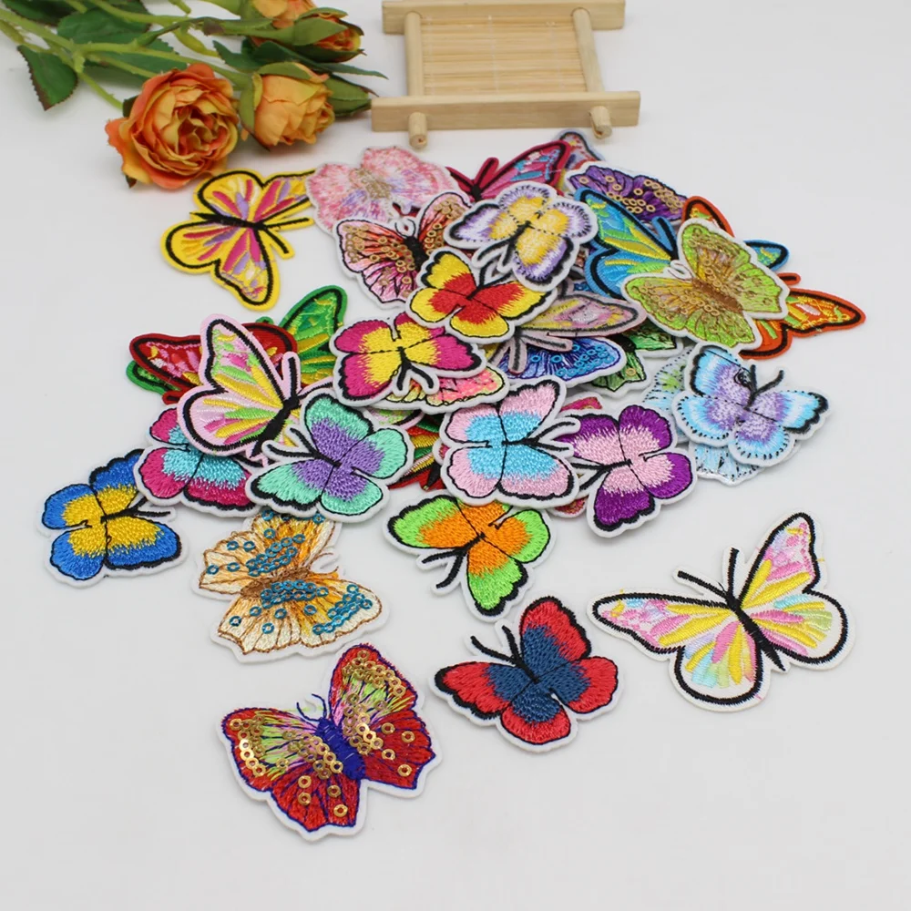 12Pcs/lot Butterfly DIY Patches Embroidery For T-Shirt Iron On Appliques Clothes Jeans Stickers Badges Parche Supplies Decorati