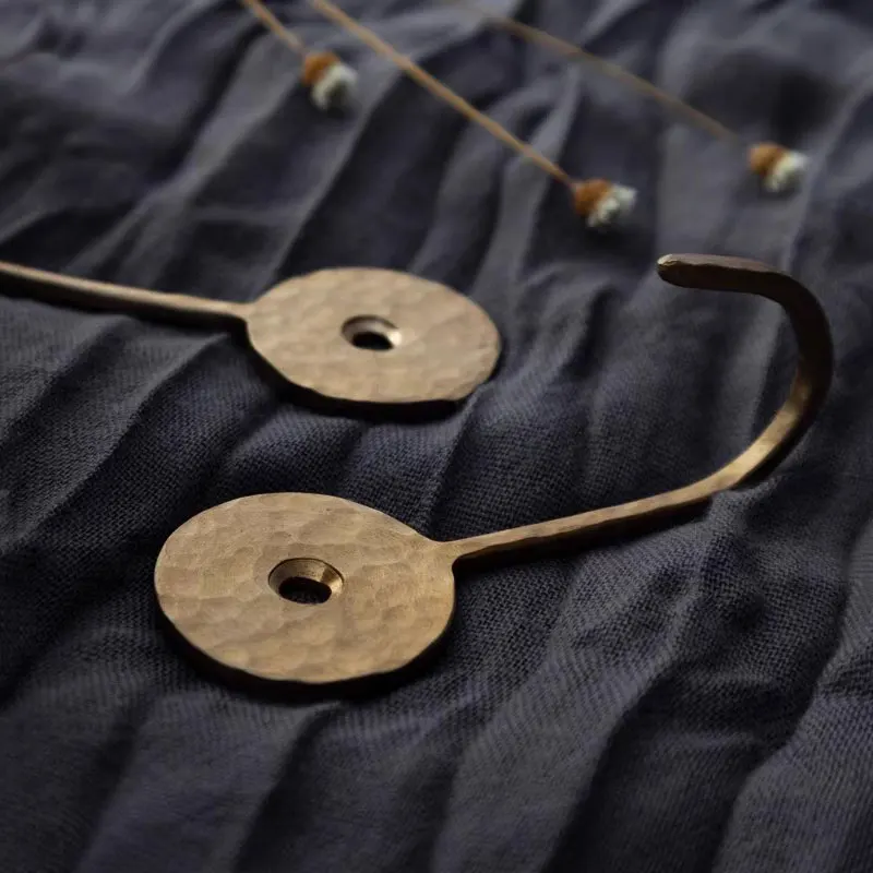 Martillo de latón macizo, ganchos para abrigos montados en la pared, perchas para ropa, llaves de pasillo antiguas, ganchos para bolsos, toalleros de baño