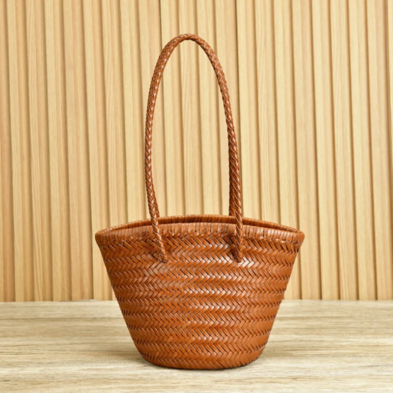 Head Layer cowhide Braided One Shoulder bucket Bag Vintage leather Handmade Vegetable Basket Bag Travel Beach Tote Bag