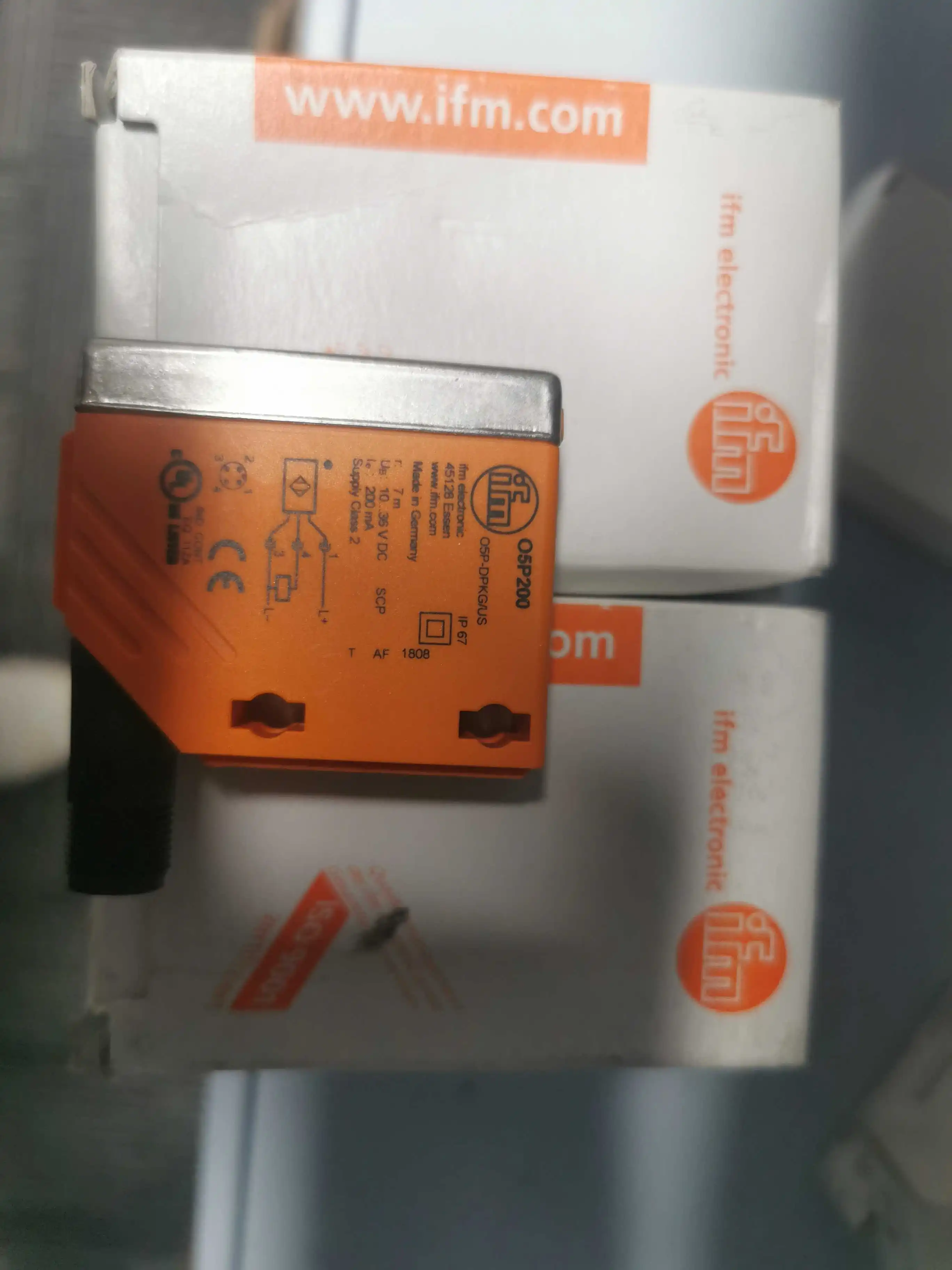 

New original IFM photoelectric switch O5P200 O5P201