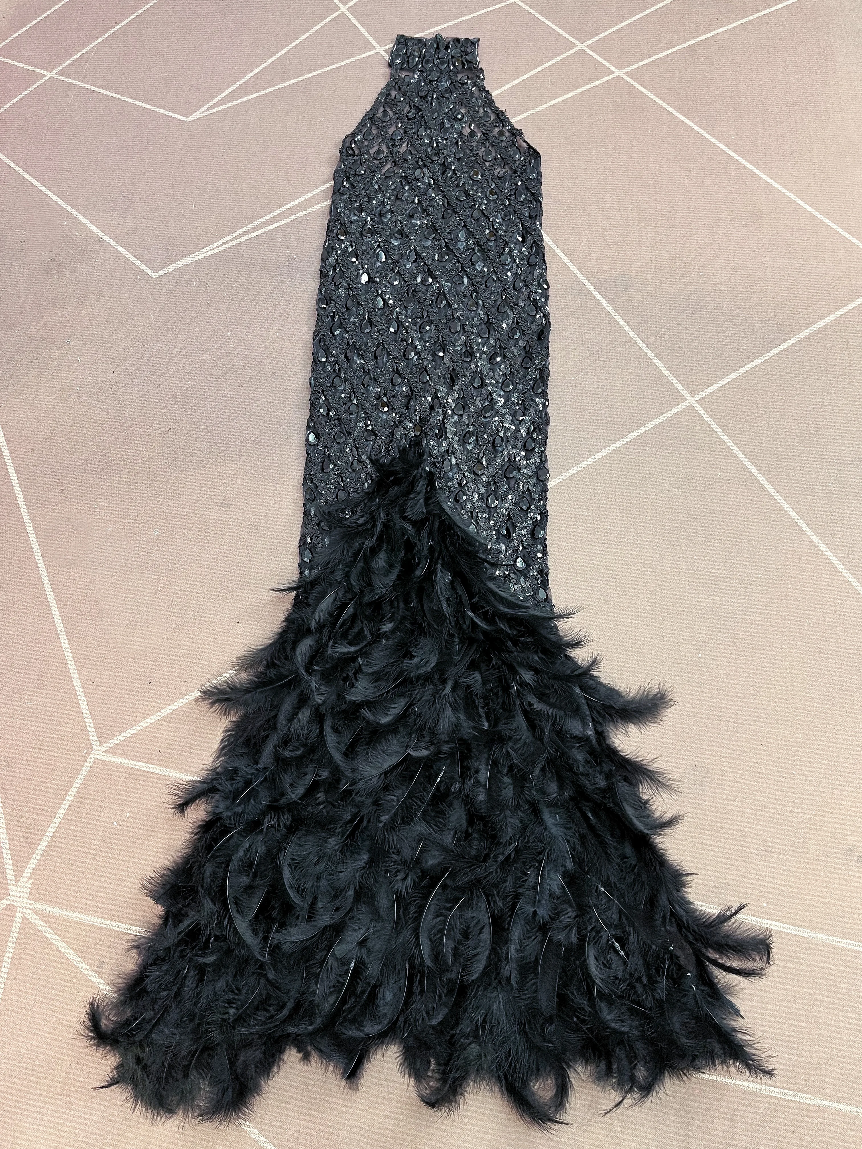 Vestido lujoso hecho a mano con diamantes de imitación brillantes, vestido de malla transparente con plumas, vestido de fiesta de noche, traje de escenario para desfile de moda Shaokaojia