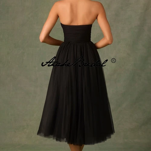 Abbigliamento da festa e vacanza