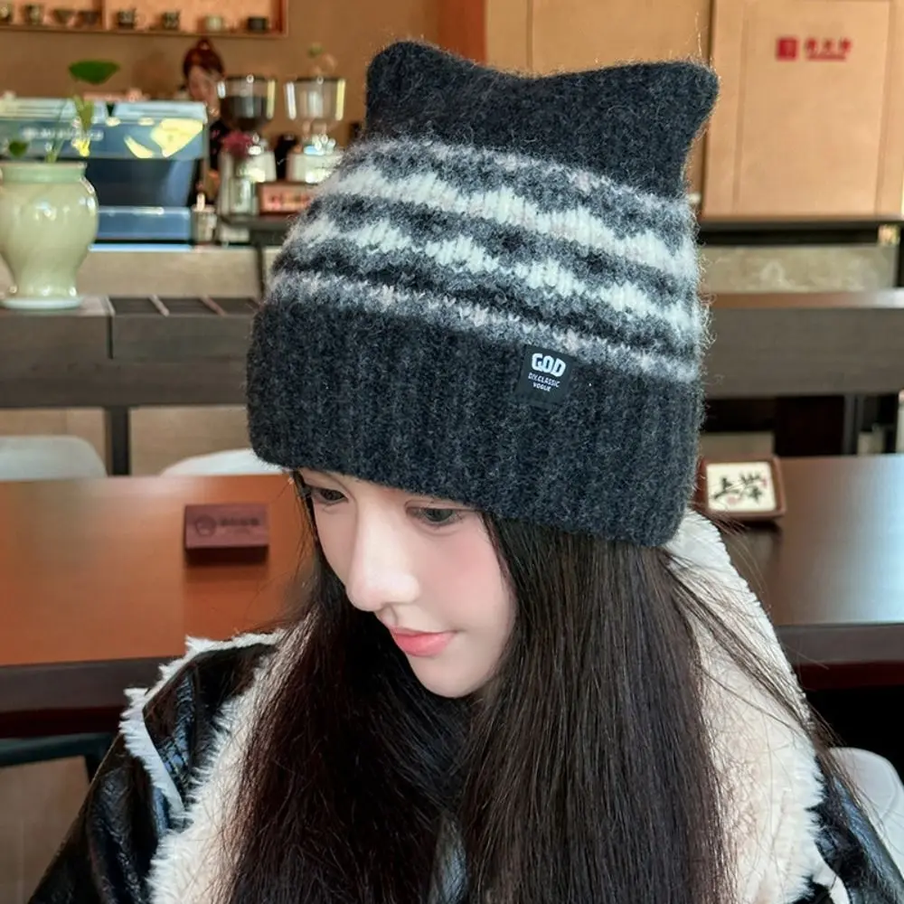 لطيف معرض جزيرة نمط الجاكار محبوك قبعة مطبوعة الصوف مبطن آذان القط بيني الرجعية لطيف الطباعة متماسكة قبعة الشتاء #2