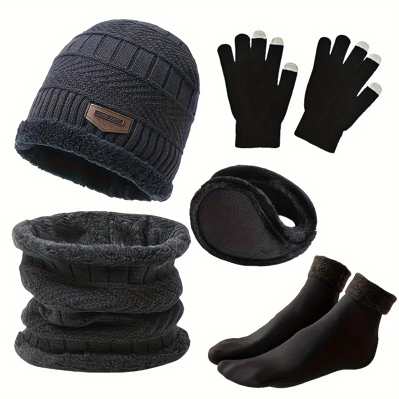 Cappello invernale da uomo, sciarpa invernale da esterno, guanti, scollatura, un cappello e calzini in maglia isolati in cashmere