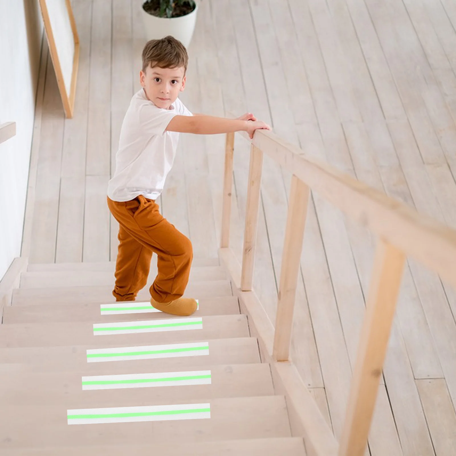 

Противоскользящие лестничные проступи Peva, светящаяся в темноте лента для ступеней, нескользящая защитная полоса, предупреждающий знак для внутреннего и наружного пола