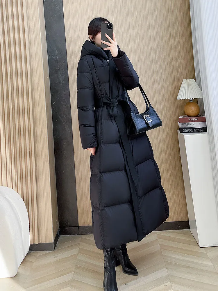 Winter New Long Style Black Down Coat Women‘s Hooded Thickened Elegant Warm Luxurious Knee Length Goose Down Parka Jacket