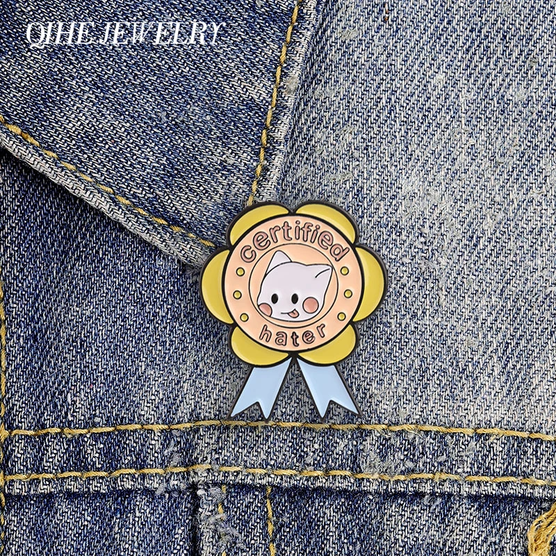 Certified Hater Award Ribbon Cat Enamel Pin Cartoon Cute Cat Floral Award Medal Brooch Bags Lapel Badge Jewelry Gift for Friends
