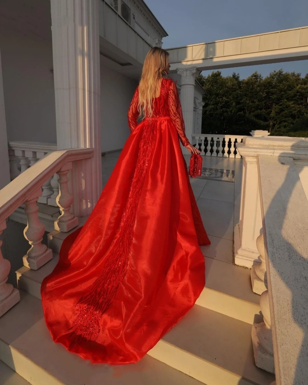 Gorgeous Red Wedding Dress Pearls Sequins Custom Made Bridal Gowns With Detachable Train Vestido De Novia