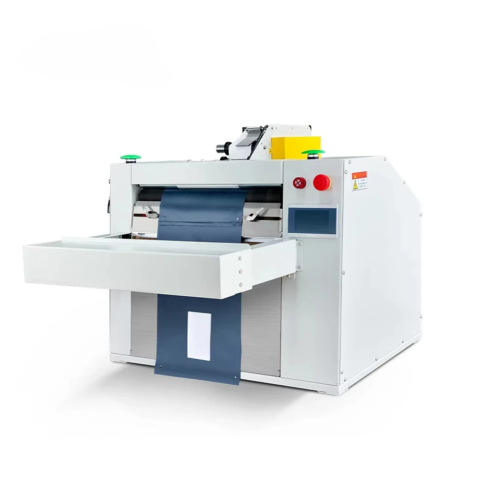Desktop Automatic Label Printer Wrapping Packing Machine PLC Motor High Efficiency for Apparel Textile Pouch Packaging