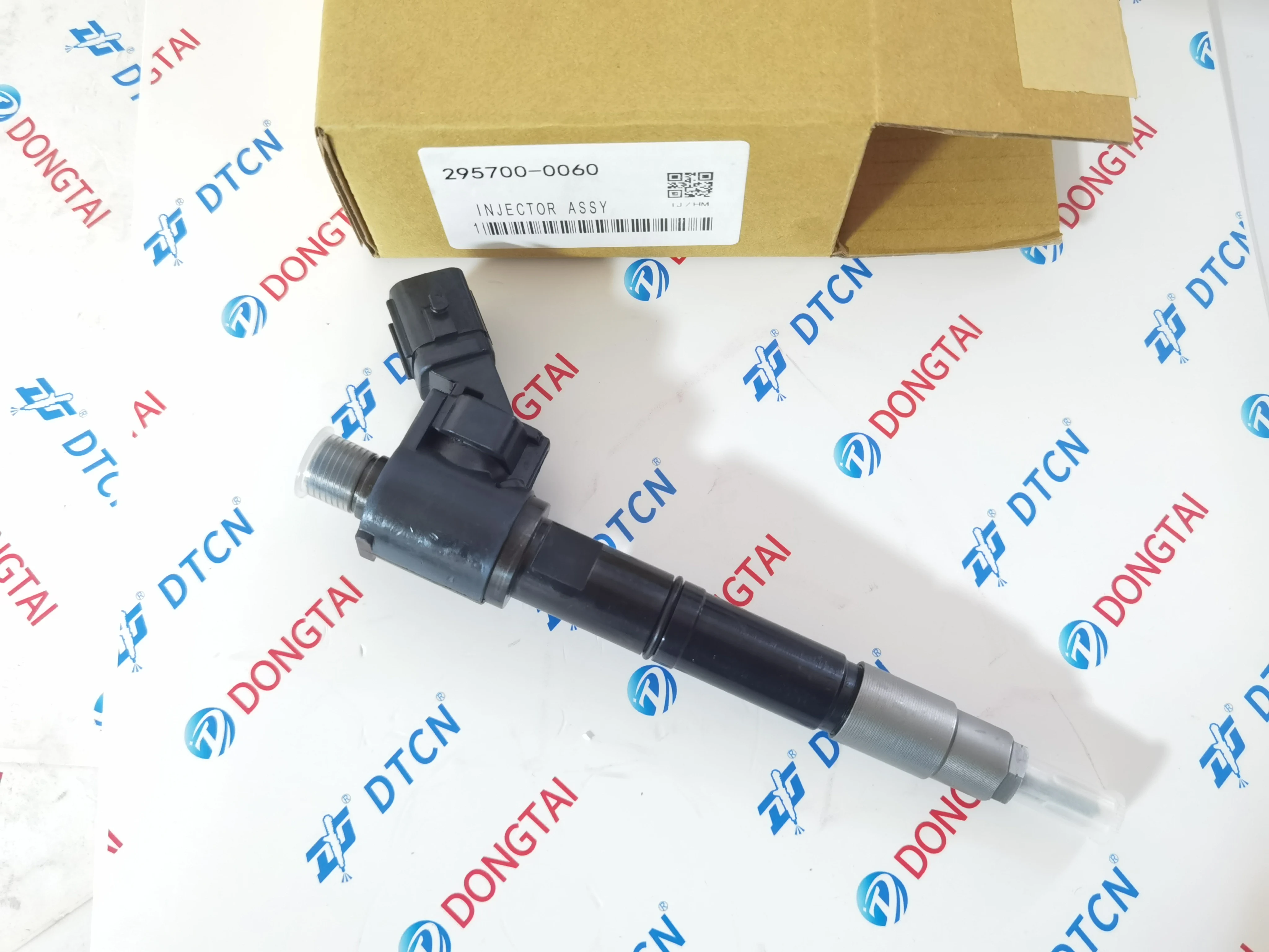 WTRYSKIWACZ RAIL DEN-SO COMMON 31336769 295700 -0060