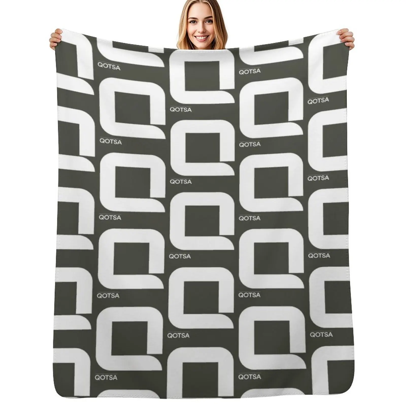 Queens of the Stone Age Throw Blanket Camping Bed linens Thermal Multi-Purpose Hairys Vintage Blankets