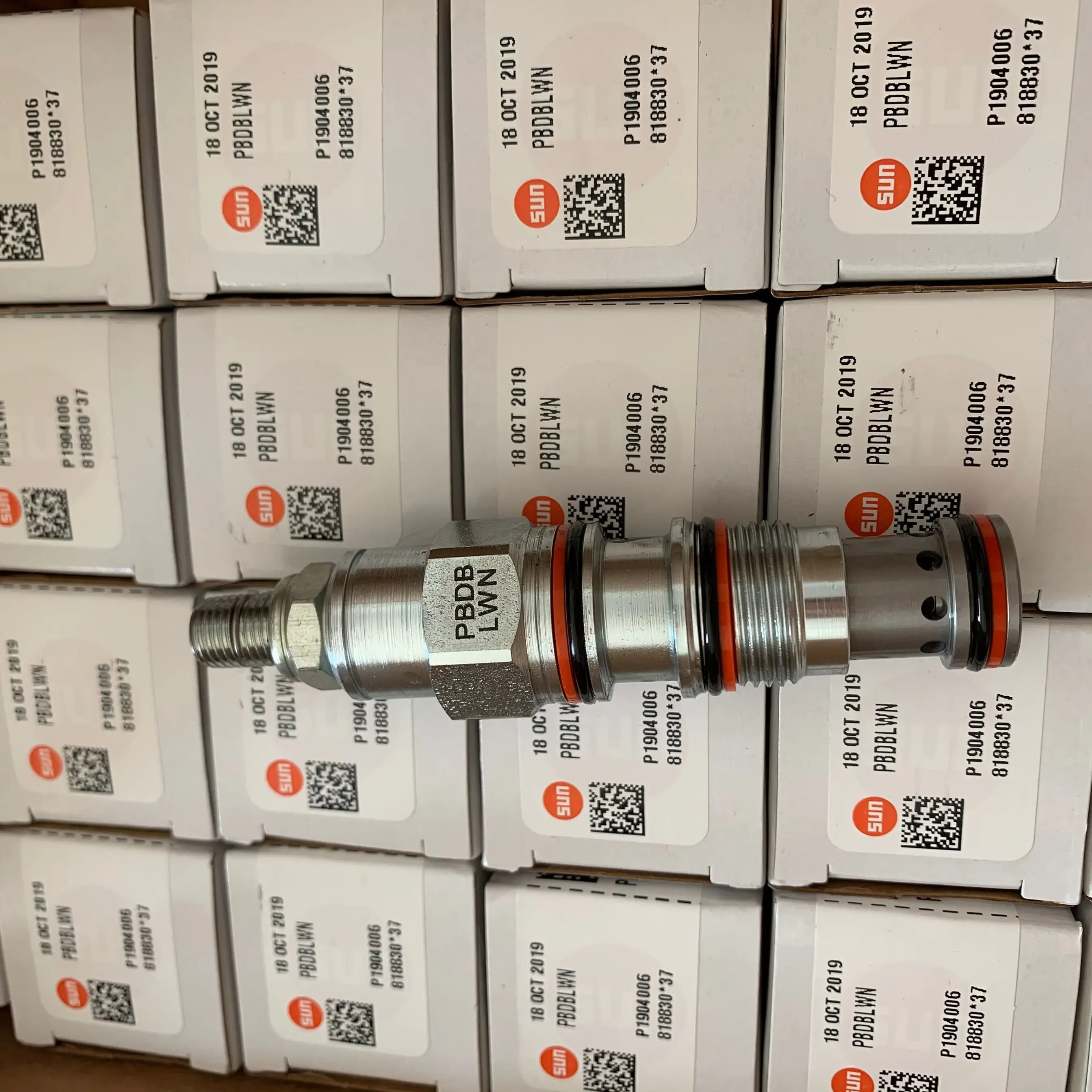 PBDB-LWN  PBDBLWN SUN Hydraulics Original Genuine Made in USA Pilot-operated, Pressure Reducing Valve HYDRAFORCE vic kers IH