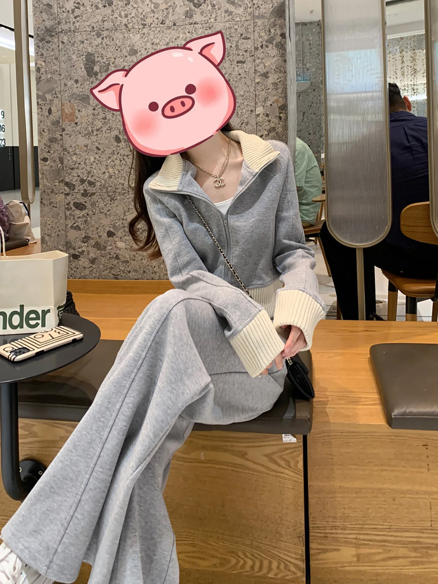 

Комплект из двух предметов: свитшот и широкие брюки в корейском стиле для ранней весны, повседневный, с эффектом омоложения, утягивающий, с высокой талией, с длинными рукавами